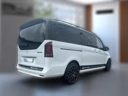Metallic Gebraucht 2023 Mercedes V300 AMG line Van / Kleinbus | 76.180 €