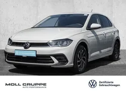 Ascotgrau Gebraucht 2024 VW Polo Life Limousine | 18.880 € (Guter Preis)