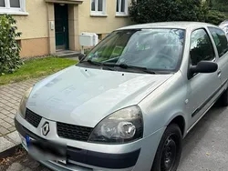 Grau Gebraucht 2003 Renault Clio II Expression Kleinwagen | 1.500 € (Guter Preis)