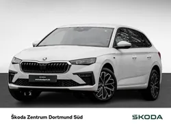 Weiß Gebraucht 2022 Skoda Scala Drive Kleinwagen | 25.490 € (Teuer)
