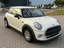 Weiß Gebraucht 2015 Mini ONE Kleinwagen | 5.450 € (Guter Preis)