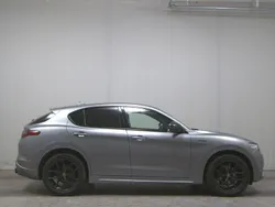 Silber Gebraucht 2020 Alfa Romeo Stelvio Veloce SUV | 21.480 € (Superpreis)