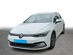 Pure white Gebraucht 2022 VW Golf VIII Style Limousine | 23.333 € (Guter Preis)