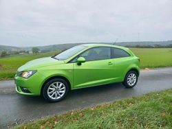 Grün Gebraucht 2015 Seat Ibiza Style Kleinwagen | 3.999 €