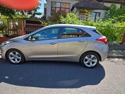 Beige Gebraucht 2017 Hyundai i30 Passion Limousine | 10.200 € (Guter Preis)