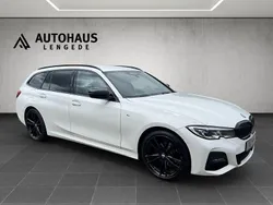 Weiß Gebraucht 2020 BMW 320 M Sport Kombi | 23.999 € (Fairer Preis)