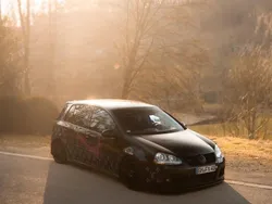 Schwarz Gebraucht 2005 VW Golf V GTI Limousine | 9.000 €