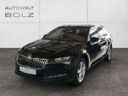 Schwarz Gebraucht 2023 Skoda Superb Ambition Kombi | 30.690 € (Fairer Preis)