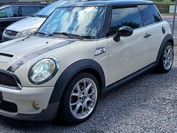 Weiß Gebraucht 2008 Mini Cooper Kleinwagen | 4.990 €