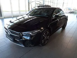 Schwarz Gebraucht 2024 Mercedes CLA180 Limousine | 30.890 € (Guter Preis)