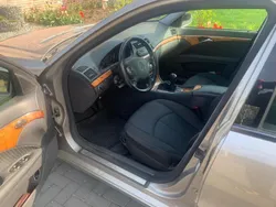 Silber Gebraucht 2006 Mercedes E220 Limousine | 3.900 € (Guter Preis)