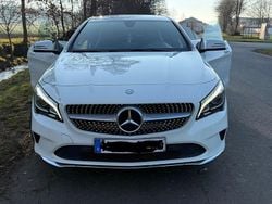 Weiß Gebraucht 2016 Mercedes CLA180 Limousine | 15.700 € (Fairer Preis)