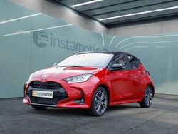 Rot Gebraucht 2024 Toyota Yaris Hybrid Plus Kleinwagen | 33.650 €