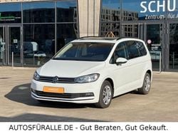 Pure white Gebraucht 2023 VW Touran Comfortline Van / Kleinbus | 29.999 € (Guter Preis)