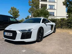 Weiß Gebraucht 2018 Audi R8 Coupé Coupé | 111.000 €