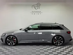 Grau Gebraucht 2021 Audi RS4 Sport Limousine | 59.000 € (Guter Preis)