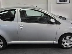 Silber Gebraucht 2008 Toyota Aygo Kleinwagen | 2.990 € (Etwas zu teuer)