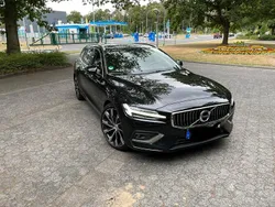 Schwarz Gebraucht 2019 Volvo V60 Inscription Kombi | 25.000 € (Guter Preis)