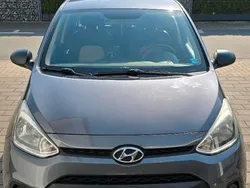 Grau Gebraucht 2014 Hyundai i10 Kleinwagen | 4.795 € (Fairer Preis)