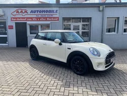 Weiß Gebraucht 2015 Mini ONE Kleinwagen | 7.990 € (Fairer Preis)