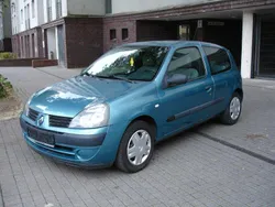 Blau Gebraucht 2005 Renault Clio II Limousine | 2.150 € (Fairer Preis)