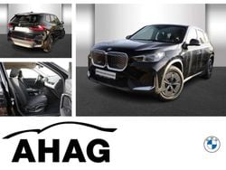 Schwarz ii/bonnet fluid black Gebraucht 2023 BMW iX1 SUV | 29.990 € (Superpreis)
