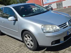 Silber Gebraucht 2007 VW Golf V Limousine | 1.950 € (Superpreis)