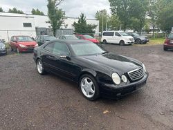 Schwarz Gebraucht 2002 Mercedes CLK230 Edition Coupé | 2.900 € (Guter Preis)