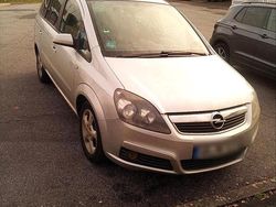 Silber Gebraucht 2007 Opel Zafira Van / Kleinbus | 1.800 € (Fairer Preis)
