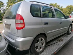 Grau Gebraucht 2001 Mitsubishi Space Star Top Van / Kleinbus | 890 € (Guter Preis)