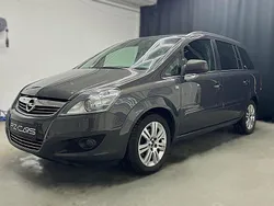 Grau Gebraucht 2012 Opel Zafira Van / Kleinbus | 3.490 € (Superpreis)