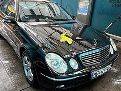 Schwarz Gebraucht 2004 Mercedes E200 Avantgarde Limousine | 3.300 € (Superpreis)