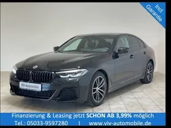Black sapphire metallic Gebraucht 2023 BMW 520 M Sport Limousine | 43.890 € (Etwas zu teuer)