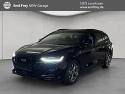 Agate black metallic Gebraucht 2024 Ford Focus Kombi | 25.950 € (Guter Preis)