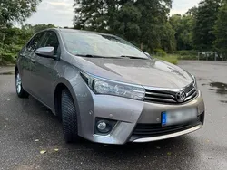 Andere außenfarben Gebraucht 2014 Toyota Corolla Life+ Limousine | 9.000 € (Teuer)