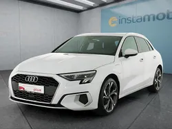 Weiß Gebraucht 2024 Audi A3 e-tron Kleinwagen | 36.399 € (Teuer)