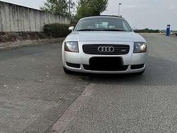Silber Gebraucht 2002 Audi TT Roadster Cabrio | 4.499 € (Superpreis)