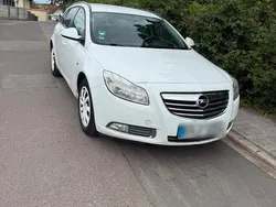 Weiß Gebraucht 2011 Opel Insignia Sport Kombi | 2.850 € (Superpreis)