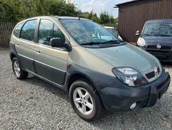 Grün Gebraucht 2000 Renault Scénic Luxe Van / Kleinbus | 1.990 € (Teuer)