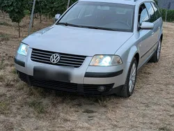 Silber Gebraucht 2002 VW Passat Kombi | 3.800 €