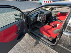 Schwarz Gebraucht 2002 Opel Corsa Kleinwagen | 899 € (Fairer Preis)