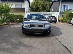 Grau Gebraucht 2003 Audi A4 S-Line Kombi | 1.600 € (Fairer Preis)