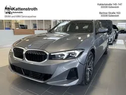 Grau Gebraucht 2022 BMW 330 Sport Line Kombi | 36.890 € (Teuer)