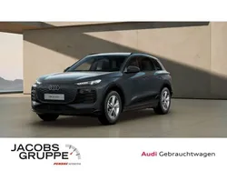 Grau Neu 2025 Audi Q6 e-tron Sport SUV | 67.490 € (Fairer Preis)