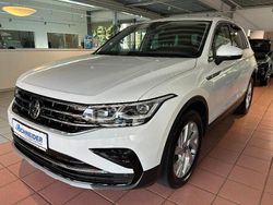 Weiß Gebraucht 2023 VW Tiguan Elegance SUV | 34.970 € (Etwas zu teuer)