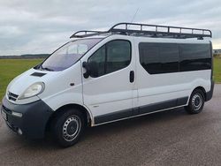 Weiß Gebraucht 2003 Opel Vivaro Van / Kleinbus | 6.800 € (Fairer Preis)