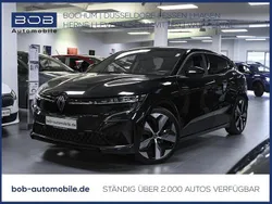Black pearlschwarz (schwarz) (schwarz) Gebraucht 2022 Renault Mégane Techno Limousine | 20.890 € (Fairer Preis)