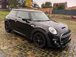 Schwarz Gebraucht 2017 Mini Cooper S Sport Kleinwagen | 16.000 € (Fairer Preis)