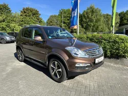 Braun metallic Gebraucht 2016 Ssangyong Rexton Sapphire SUV | 18.460 € (Fairer Preis)