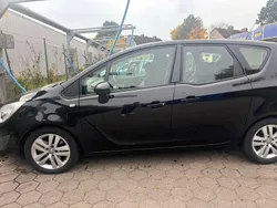 Schwarz Gebraucht 2010 Opel Meriva Edition Van / Kleinbus | 4.100 € (Guter Preis)